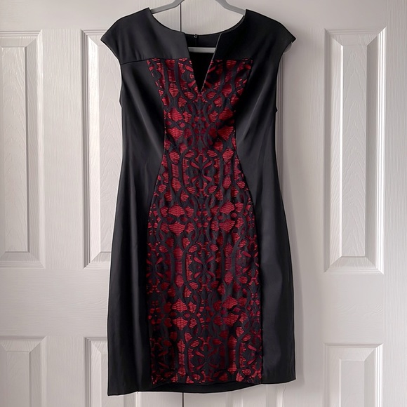 Connected Apparel Red Panel w/Black Lace Overlay Sheath Dress | Black & Red | 8P - Picture 1 of 10
